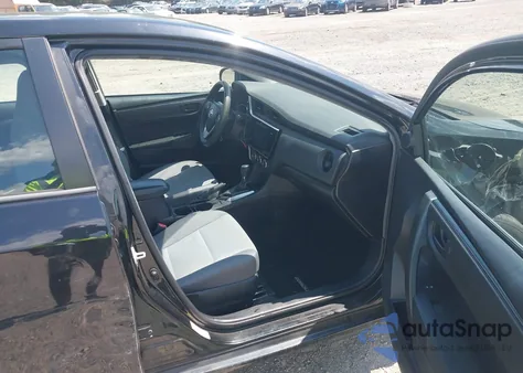 2017 Toyota Corolla L z USA, uszkodzony, nr VIN 2T1BURHE2HC924720